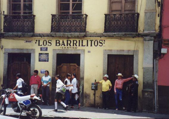 Cantina.jpg (41351 bytes)